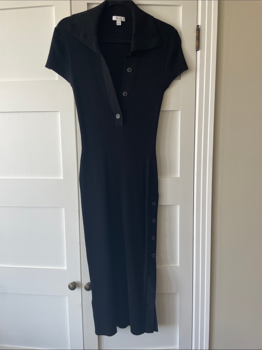 Reiss ribbed knit short sleeve dress button slit L